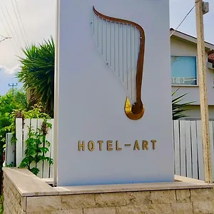 Arp Otel